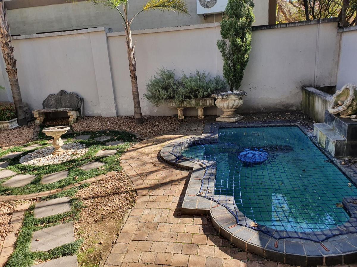 Troas Boutique Hotel Vanderbijlpark Exterior photo